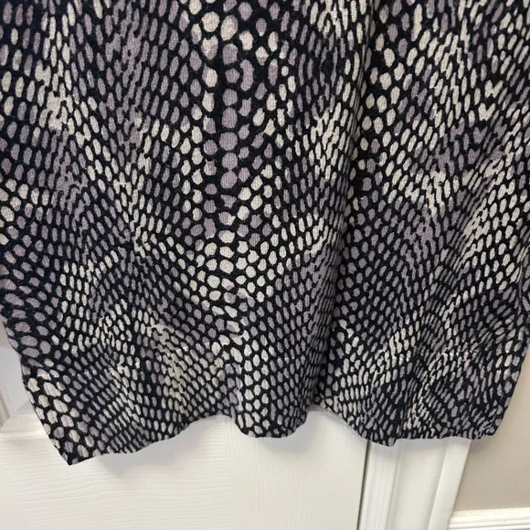 CYNTHIA ROWLEY sweater. - Picture 5 of 8